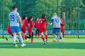 再次相见！穆勒生涯对阵梅西共计7胜3负，并留下诸多名场面